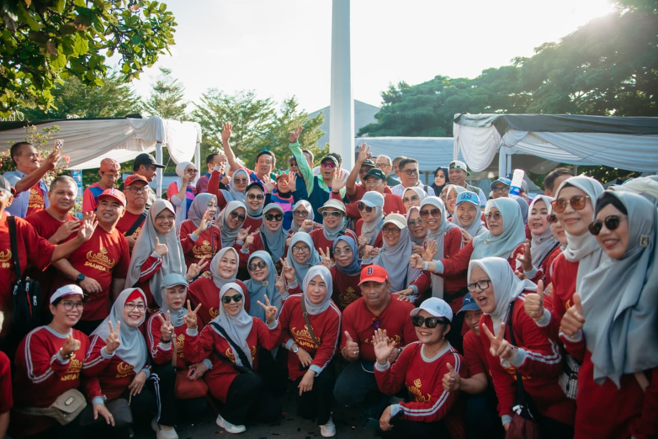 Gubernur Lampung Lepas SMANDA Fun Walk, Meriahkan HUT ke-60 SMA Negeri 2 Bandar Lampung